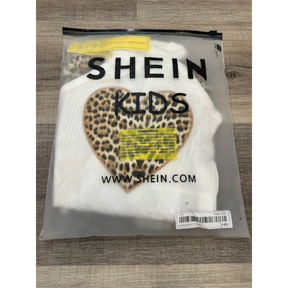 Shein Kids Baby Girls Leopard Print Heart Graphic Outfit Set 3-6M Multicolor